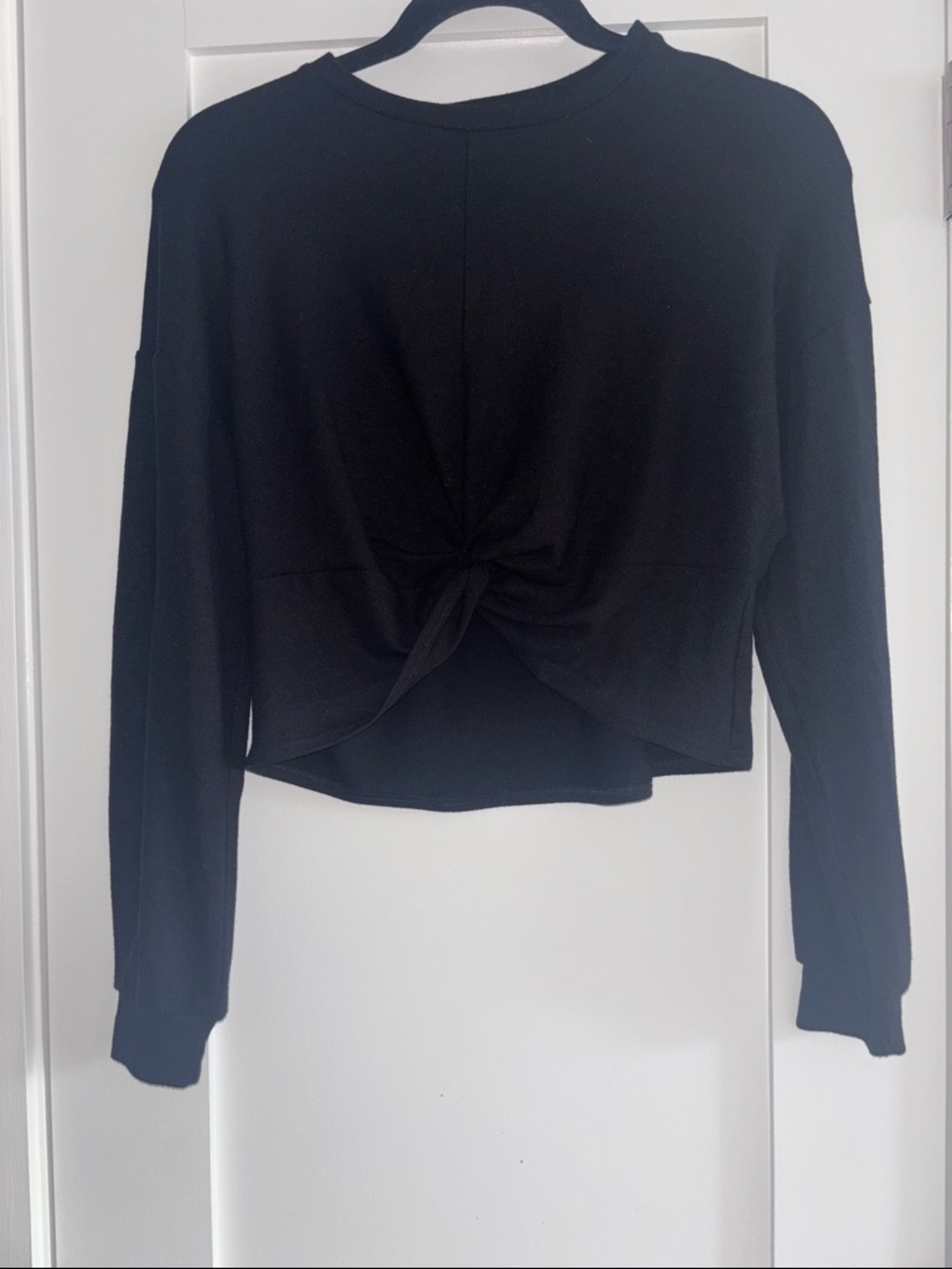 Beyond Yoga Black cropped Long Sleeve Top with tie detail